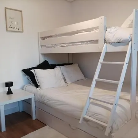 Apartment Casa Con Jardin A 2 Min Playa, Garaje Privado Mogro