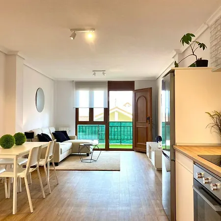 Casa Con Jardin A 2 Min Playa, Garaje Privado Mogro
